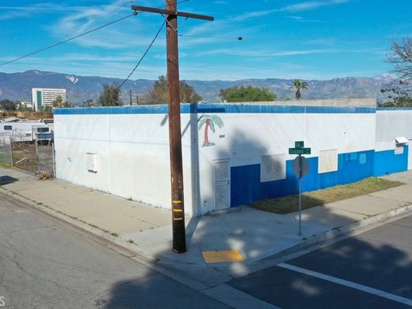 444 Oak Street, San Bernardino, CA 92401