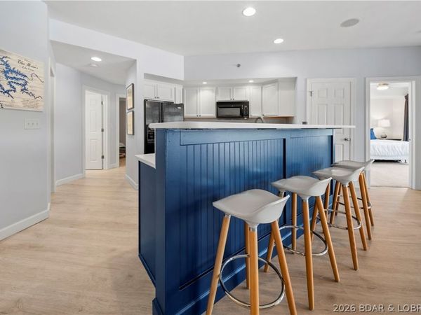 68 Lighthouse Road, Unit 312, Lake Ozark, MO 65049