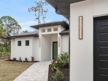 2585 CRANE AVENUE , NORTH PORT, FL 34286