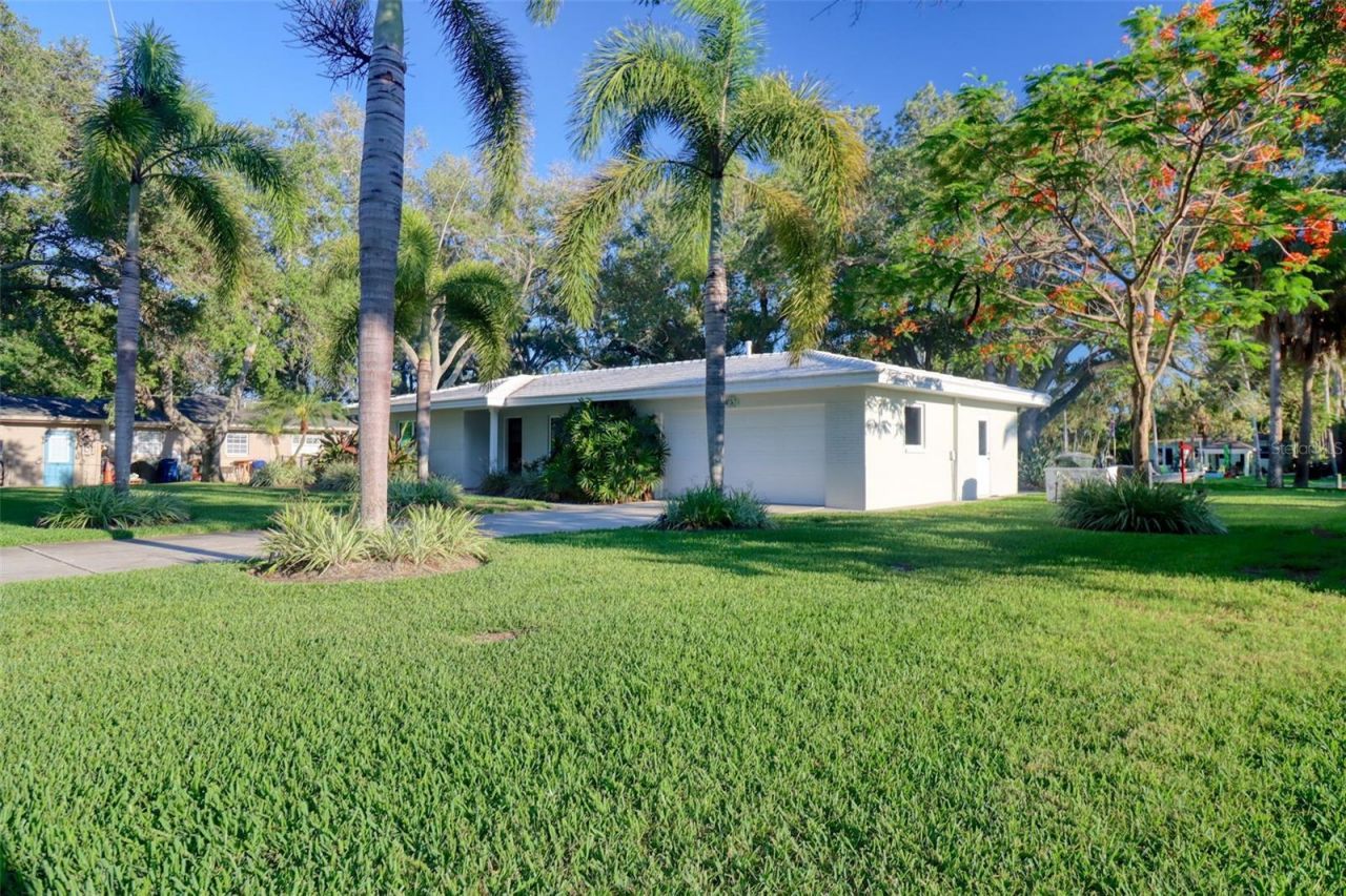 5 Shore Drive, Dunedin, FL 34698 Photo