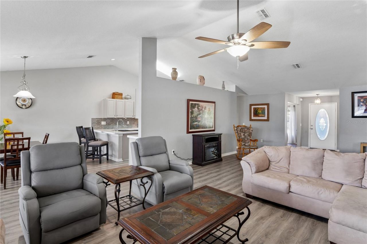 10318 Gifford Drive , Spring Hill, FL 34608 Photo