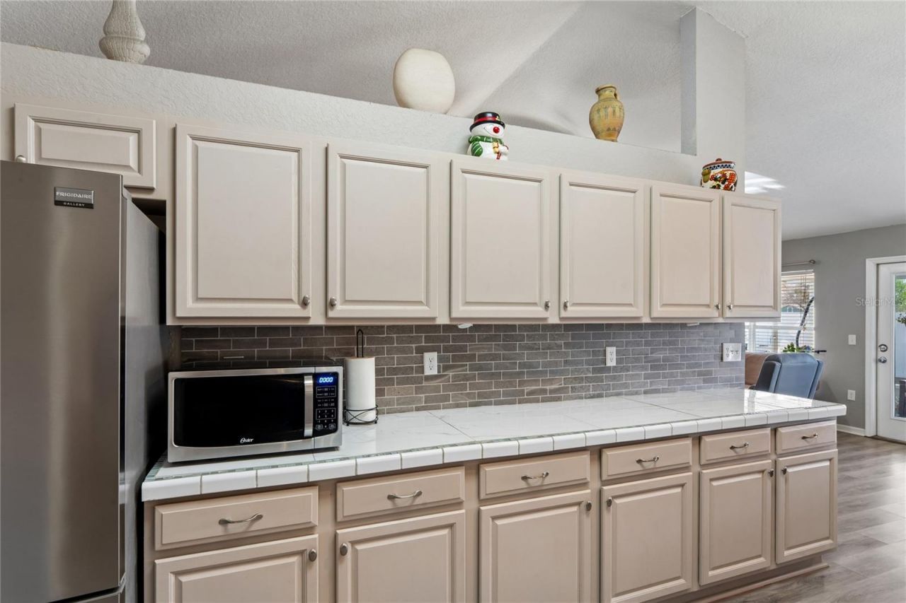 10318 Gifford Drive , Spring Hill, FL 34608 Photo