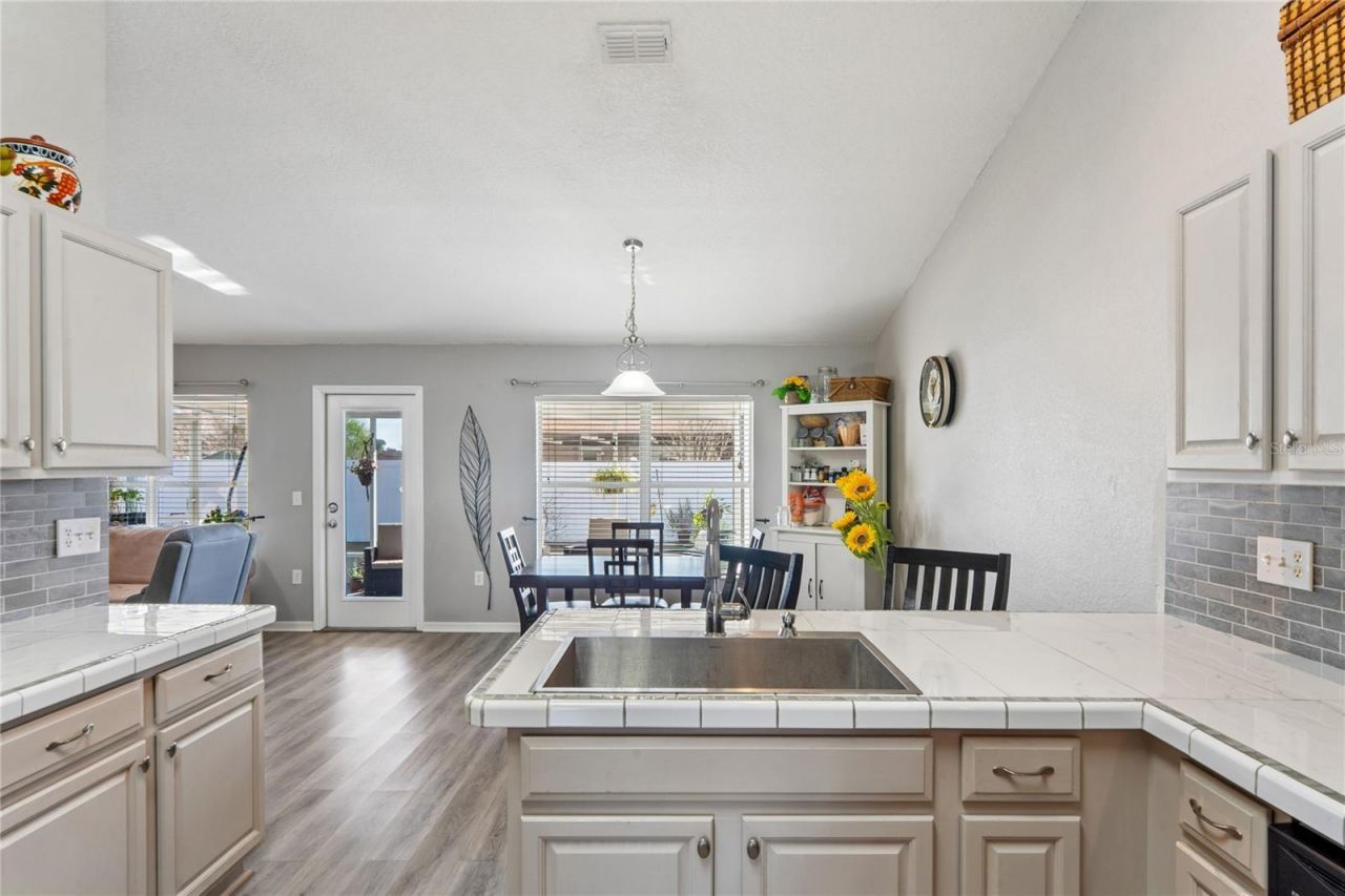 10318 Gifford Drive , Spring Hill, FL 34608 Photo