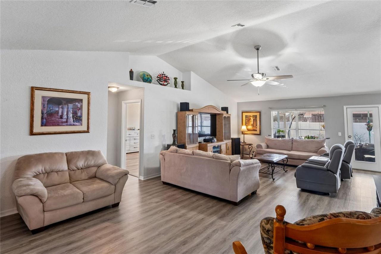 10318 Gifford Drive , Spring Hill, FL 34608 Photo