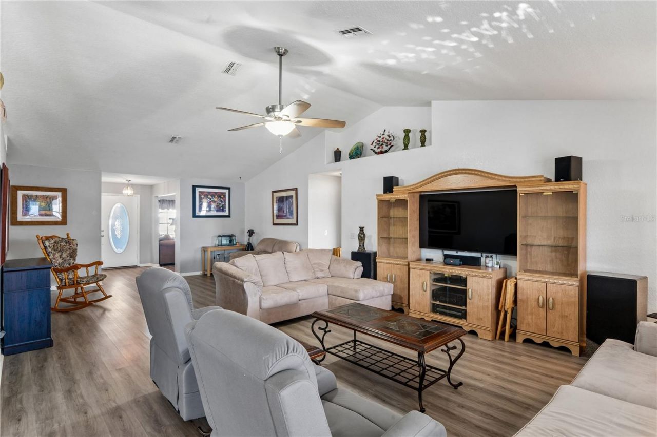 10318 Gifford Drive , Spring Hill, FL 34608 Photo