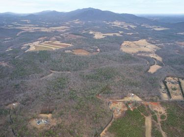 2724 W Perch Road, Monroe, VA 24574