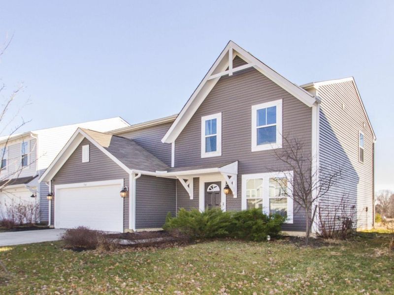 7541 Twisted Bark Drive , Canal Winchester, OH 43110 Photo 2