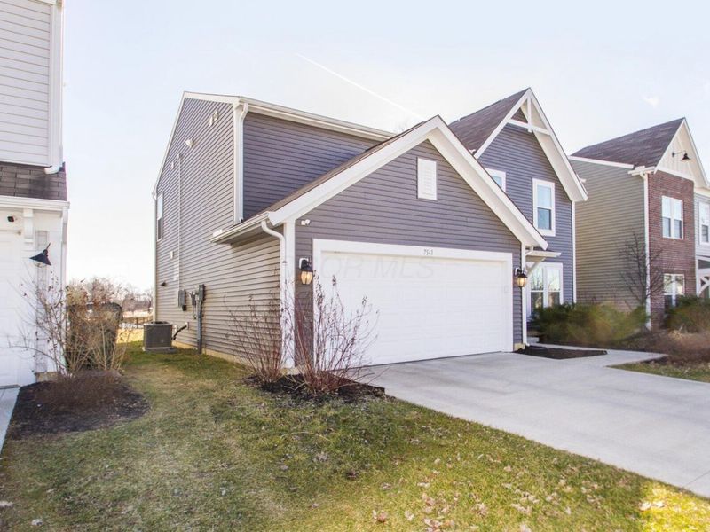 7541 Twisted Bark Drive , Canal Winchester, OH 43110 Photo 4