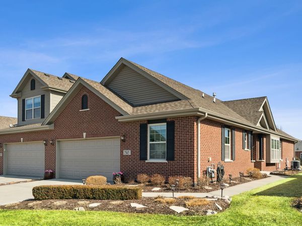 25613 S Riley Erin Road , Manhattan, IL 60442