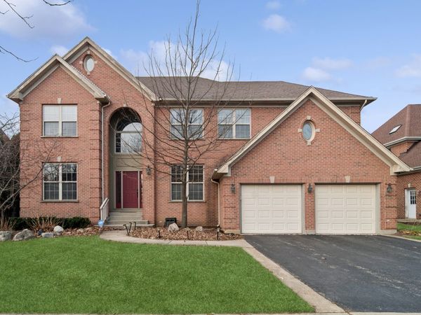 2062 N Broadmoor Lane , Vernon Hills, IL 60061