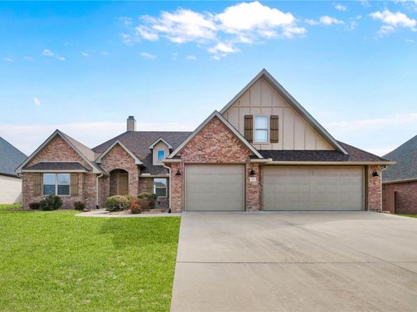 273 Forza Lane, Tontitown, AR 72762