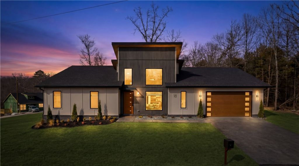 18 Grimsby Circle, Bella Vista, AR 72714 Main Photo