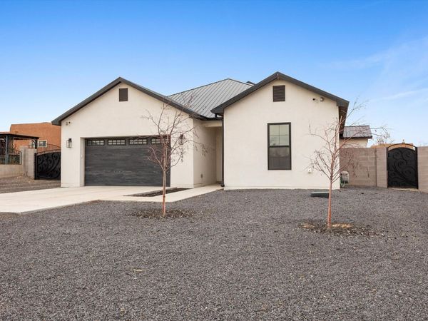 1645 16th Avenue SE, Rio Rancho, NM 87124
