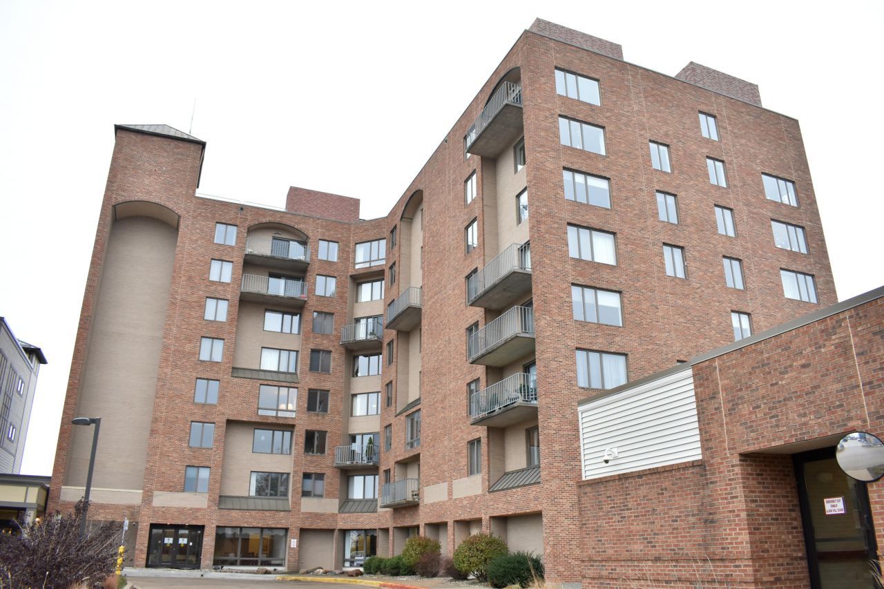 2200 Hamilton Drive, Unit 301, Ames, IA 50014 Main Photo