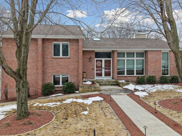 1620 Amherst Drive, Ames, IA 50014