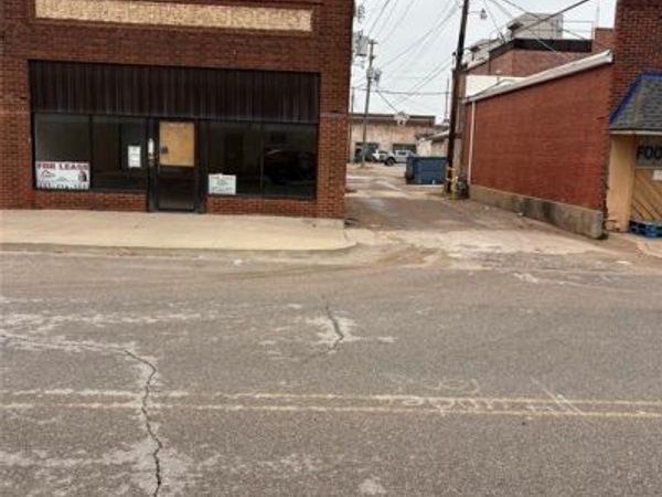 116 S 5th Street, Chickasha, OK 73018