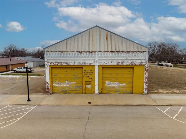 803 S Main Street, Paden, OK 74860