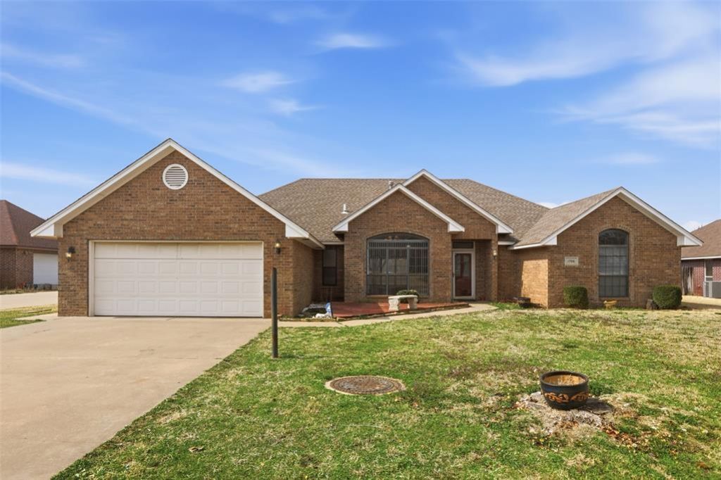 1706 Constitution Avenue, Enid, OK 73703 Main Photo