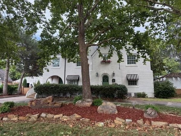 511 S 9th Street, Clinton, OK 73601