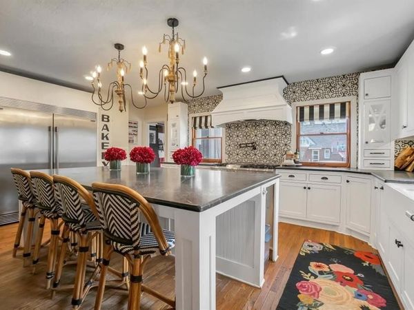 511 S 9th Street, Clinton, OK 73601