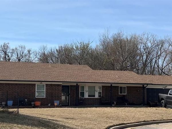 107 Glenwood Drive, Chickasha, OK 73018
