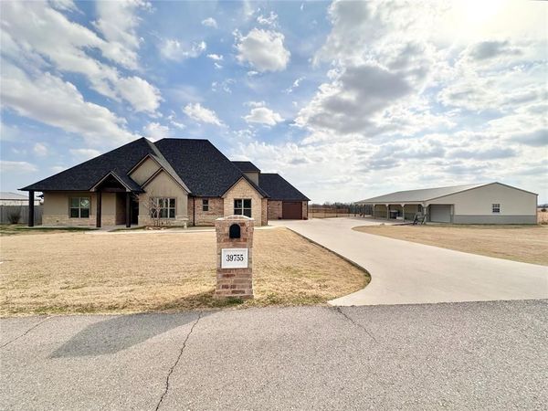 39755 Demoy Drive, Shawnee, OK 74804