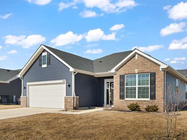 6042 E 116th Avenue , Crown Point, IN 46307