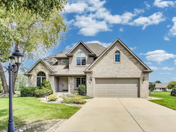 9935 Ashwood Lane , Munster, IN 46321