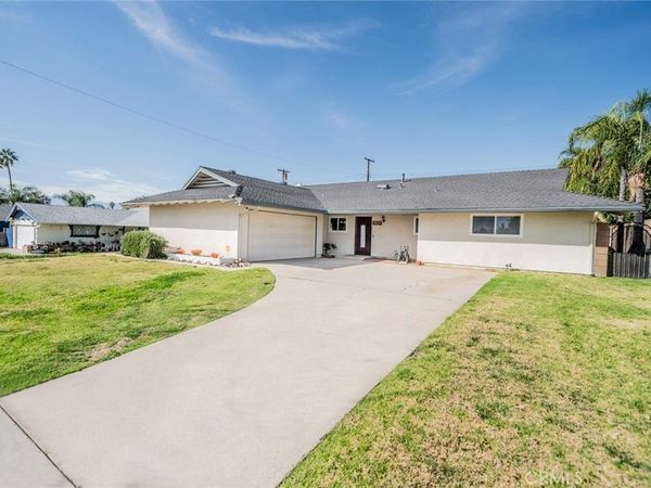 25940 Date, San Bernardino, CA 92404