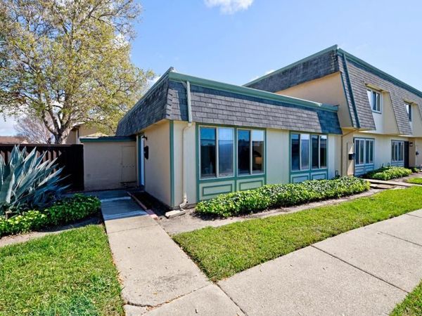 27785 Hummingbird Court, Hayward, CA 94545