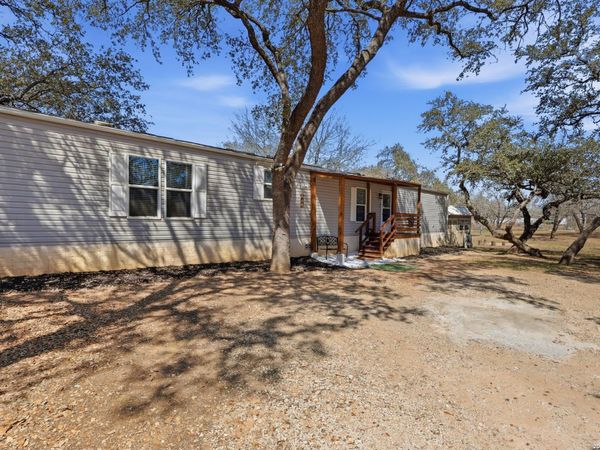 285 Brianna, Von Ormy, TX 78073