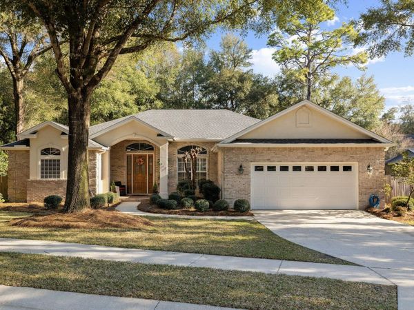 817 Coldwater Creek Circle, Niceville, FL 32578