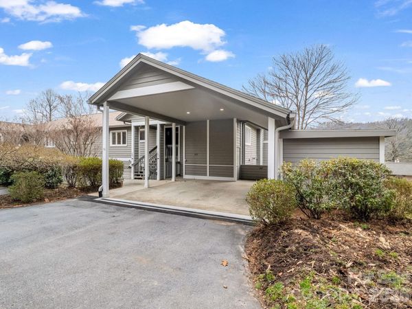 303 Golfside Drive , Flat Rock, NC 28731