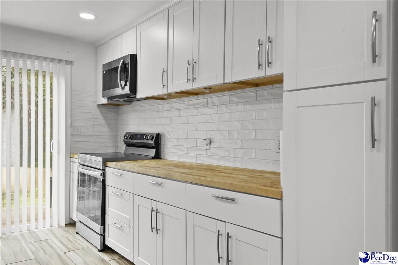 67 Harmon St Photo 10