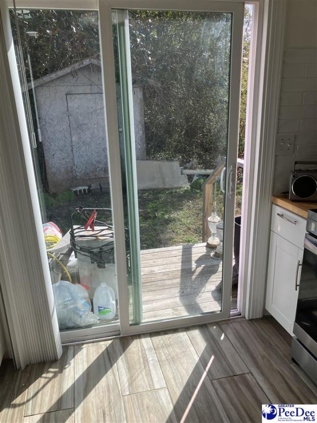 67 Harmon St Photo 11