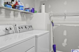 67 Harmon St photo 4