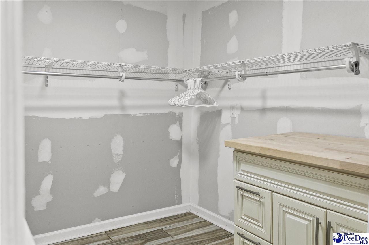 67 Harmon St Photo 4