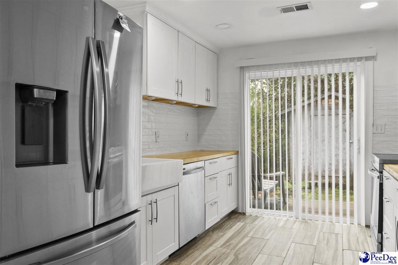 67 Harmon St Photo 6