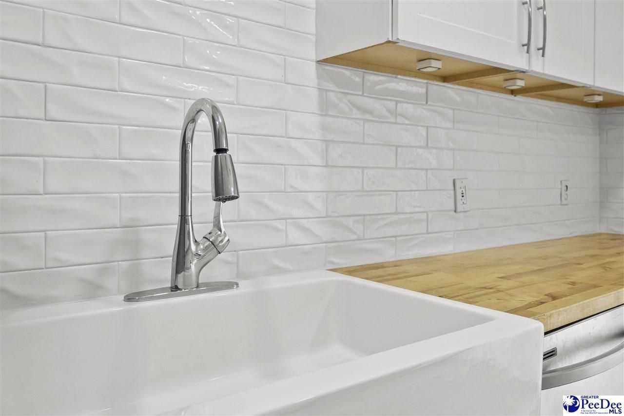 67 Harmon St Photo 7