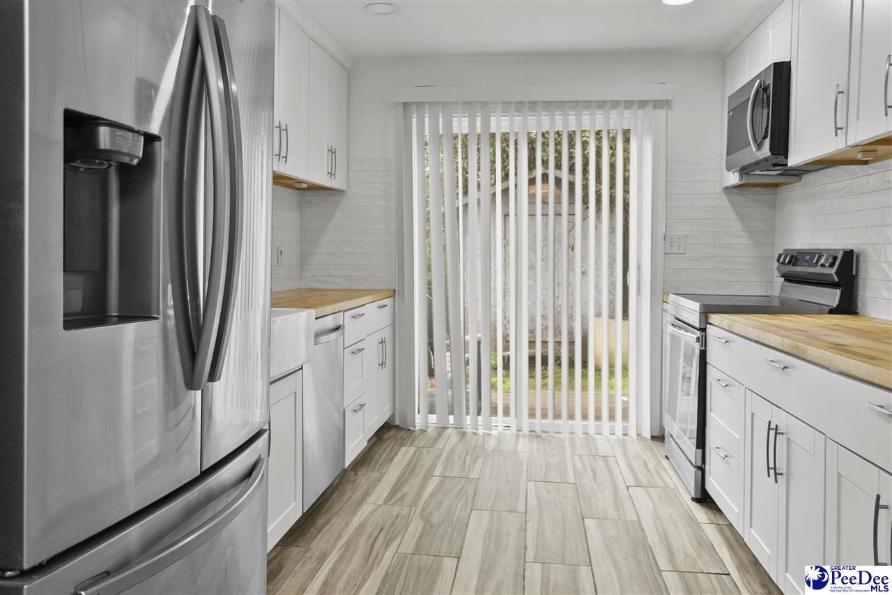 67 Harmon St Photo 9