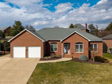 3207 BARRINGTON DR, ROCKINGHAM, VA 22801