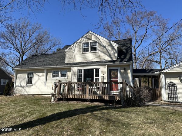 28345 White Road, Perrysburg, OH 43551