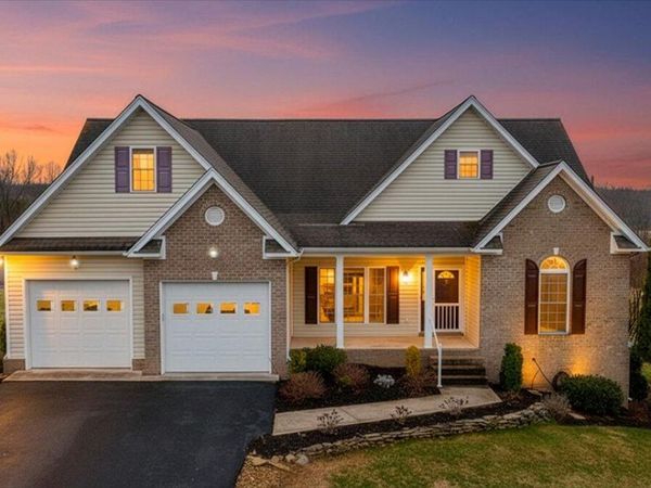 275 Chestnut Creek DR , Hardy, VA 24101