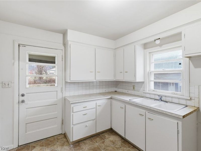 516 Burns Street , Mansfield, OH 44903 Photo 9