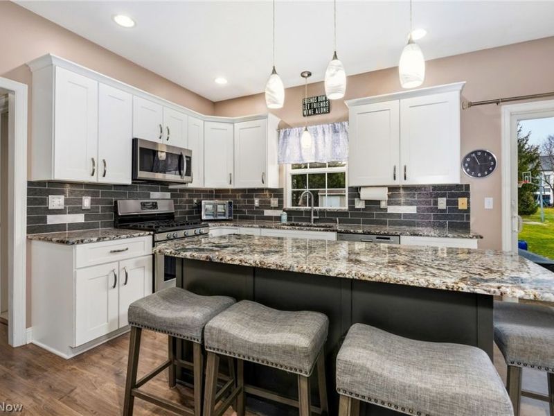 1286 Freeport Drive , Medina, OH 44256 Photo 2