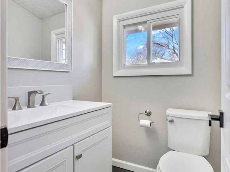 605 Briar Avenue NE, North Canton, OH 44720 Photo 17