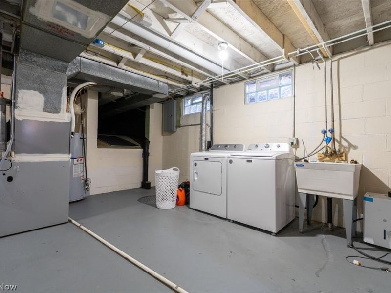 605 Briar Avenue NE, North Canton, OH 44720 Photo 24