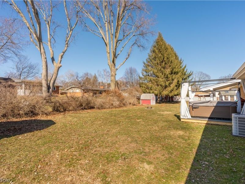 605 Briar Avenue NE, North Canton, OH 44720 Photo 27