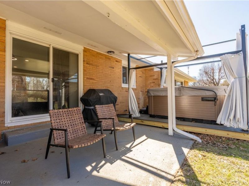 605 Briar Avenue NE, North Canton, OH 44720 Photo 30