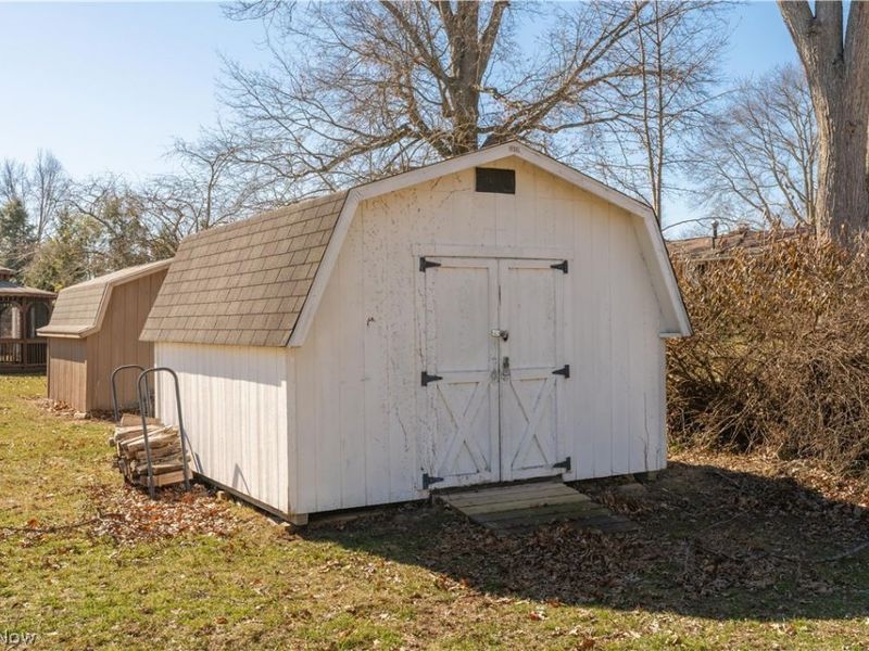 605 Briar Avenue NE, North Canton, OH 44720 Photo 31